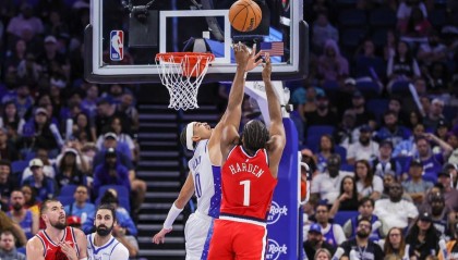 哈登31+5+8祖巴茨14+19 快船不敌魔术遭遇三连败