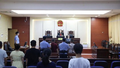 贩卖毒品、容留他人吸毒，广西河池宜州法院集中宣判两起毒案