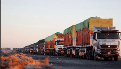 蒙古国生乱!3000人首都街头示威,中美连发警告幕后黑手浮出水面