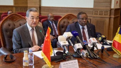 王毅意外改变行程，特朗普急发邀请！中马关系迎转机，印度外长如何应对？