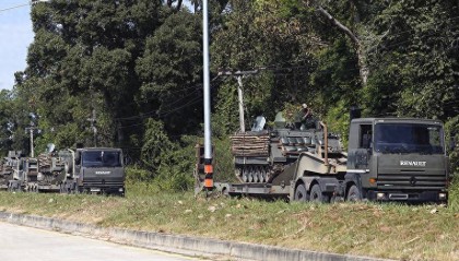 柬埔寨伤亡700人，中企援建大桥被炸！泰国中械军大获全胜，大批导弹成战利品