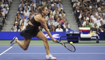 美网：萨巴伦卡2-1逆转佩古拉 决赛对阵阿尼西莫娃