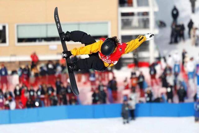 “动”感十足，与佳能EOSR3共舞冰雪“佳”年华