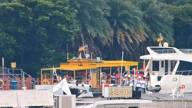 赶在台风“桦加沙”登陆前 东莞安全转移檀香岛上18名人员