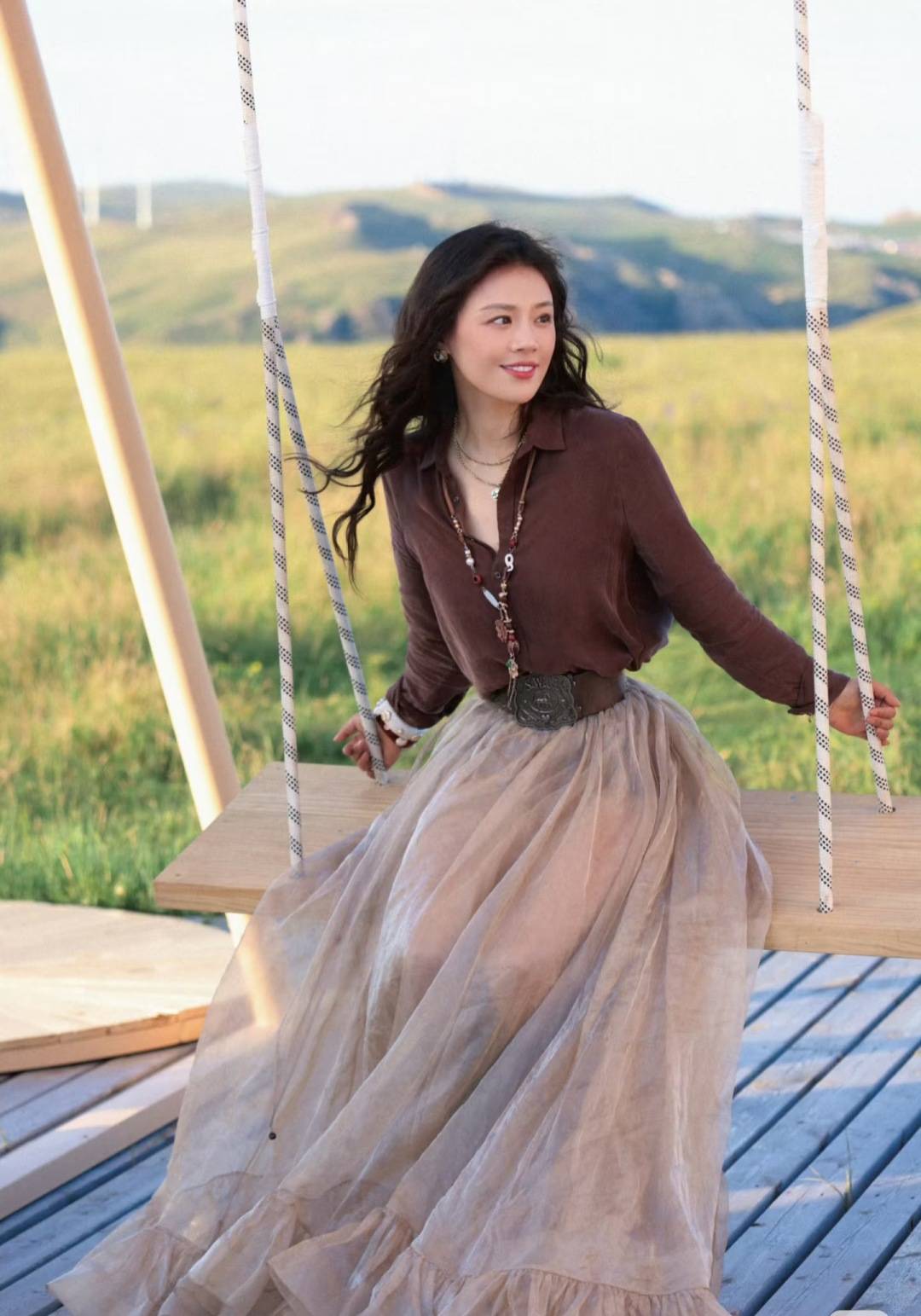 那英、孟子义、马思纯众星都爱穿的游牧风,从哪吹来的?