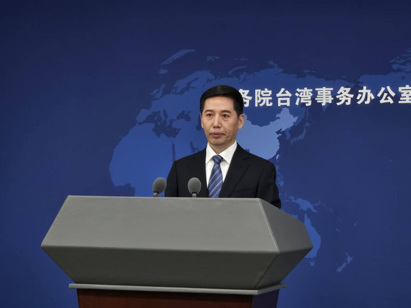 国台办：民进党当局无法获取台胞大陆各类证件信息