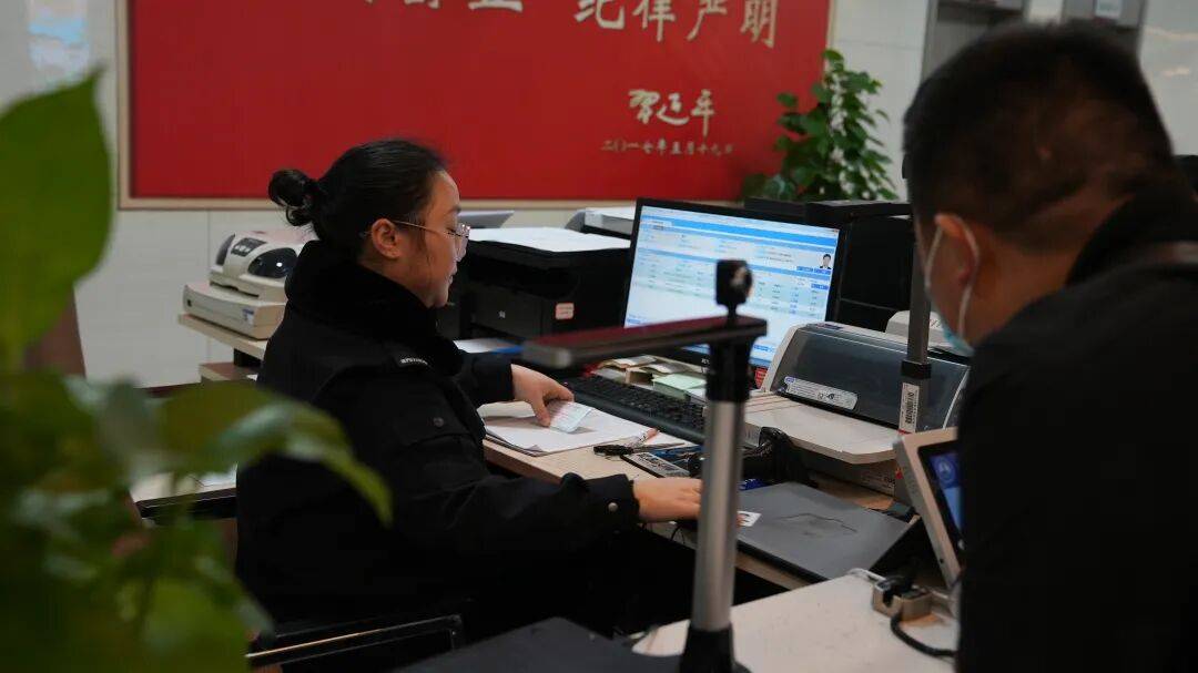 辟谣!贵阳交警:这些消息都是假的→