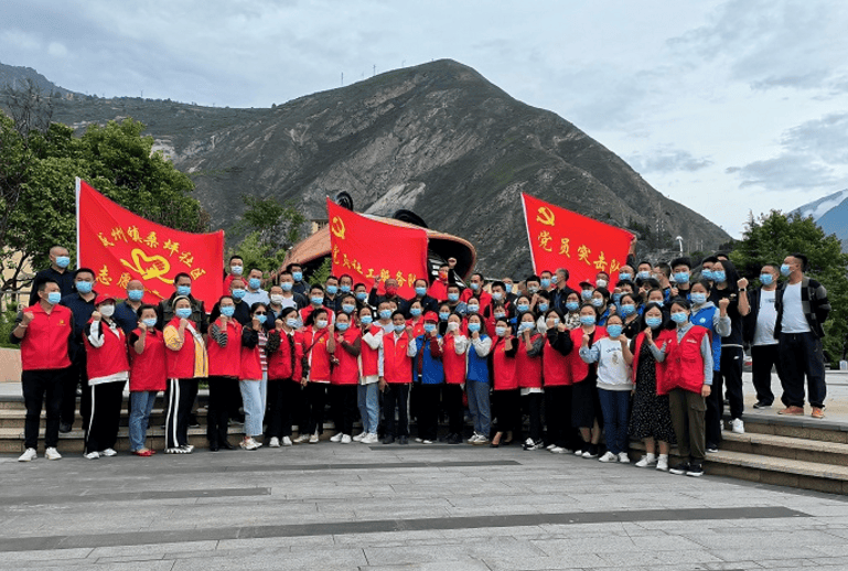 擎旗典范路·关键支撑⑩ | 阿坝州党的基层组织建设成效凸显