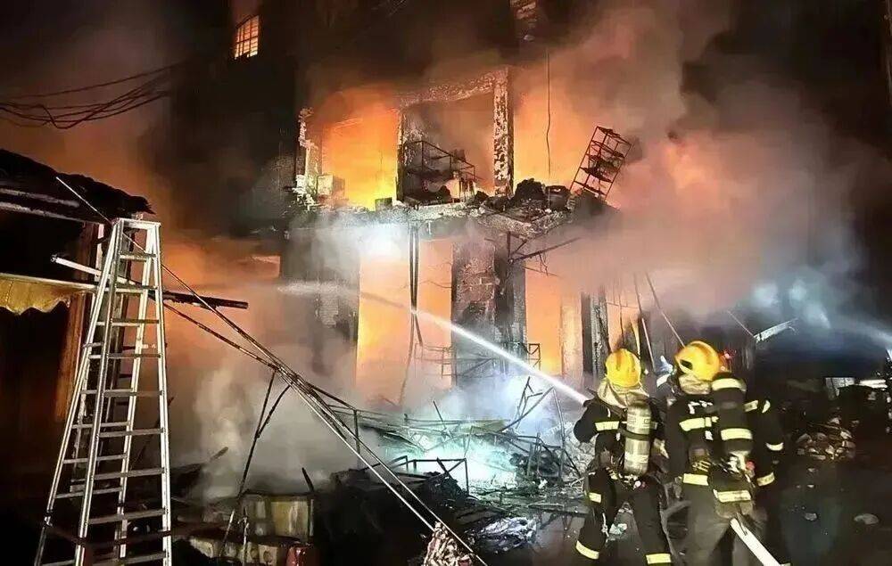 广东一男子睡觉时，突然被爆炸声惊醒！不少物品被烧毁，紧急提醒：很多深圳人天天用！