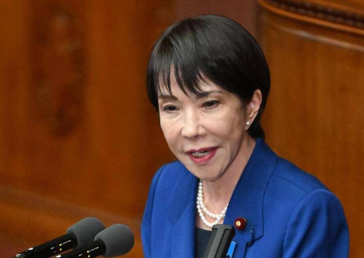 赶在日本夺岛前，中俄敲定共识，必要时动终极王牌，32国已选边站